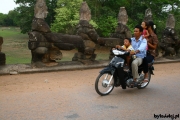 Filename=1280-Thai_Camb-SR.jpg
Filesize=210KB
Dimensions=800x533
Date added=May 08, 2008 1280-Thai_Camb-SR.jpg